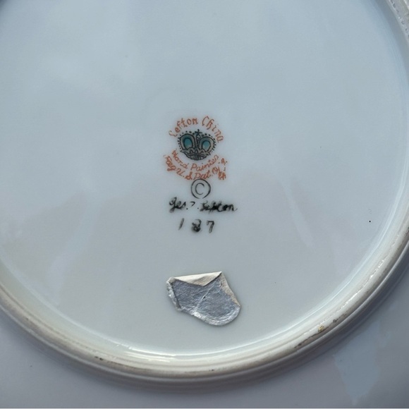 Floral Pink MOM Teacup and Saucer Set - Picture 9 of 12